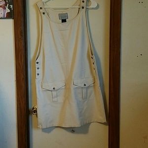 Dress, reposhing cuz it didn't fit well